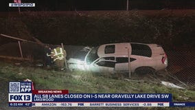 Lanes reopen on I-5 in Lakewood after sign collapse