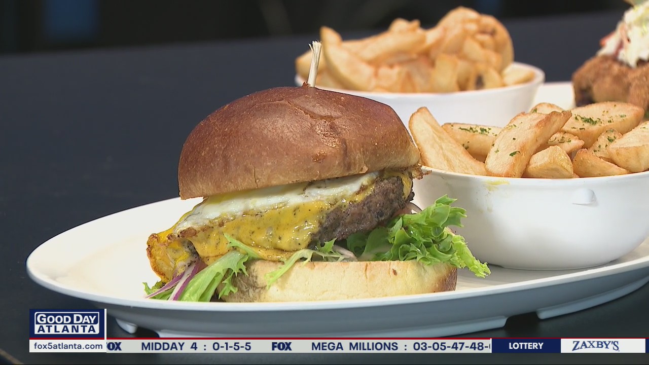Burgers with Buck visits Vinings' Grits & Eggs Kitchen
