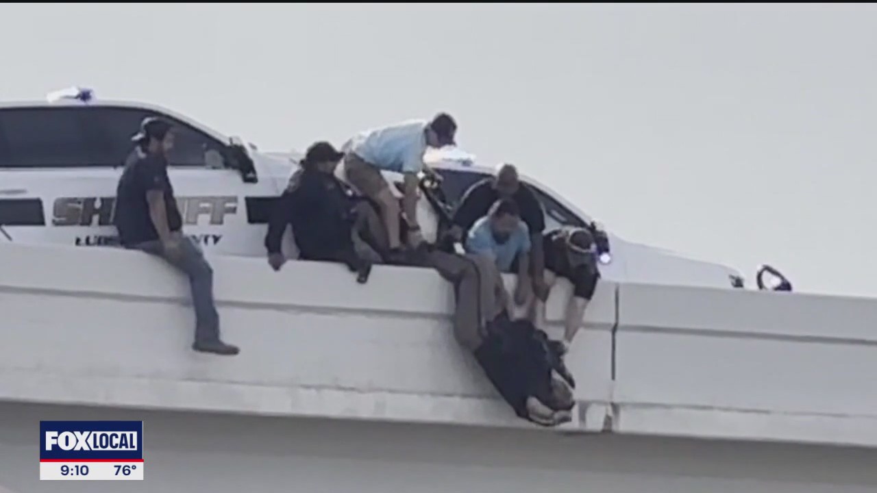 Lubbock bystanders rescue deputies pinned by patrol car