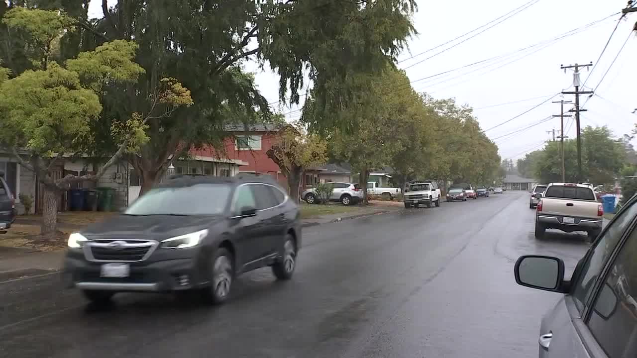 Naked burglary suspect interrupted by resident; Petaluma police investigating