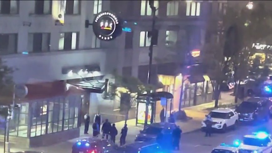Woman shoots man on CTA Red Line train in South Loop | FOX 32 Chicago