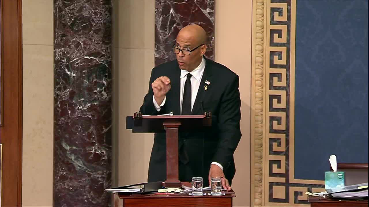 Cory Booker filibuster: Senator yields floor