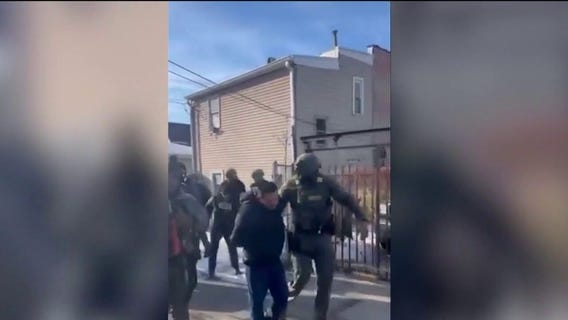 Little Village on edge after Border Patrol chief returns to Chicago