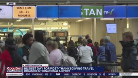 Post holiday travelers pack Orlando's airport