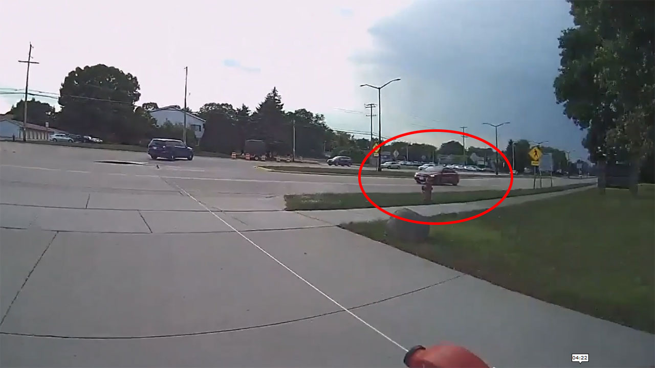 Pleasant Prairie police chase after carjacking