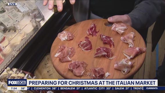 Preparing for Christmas at the Italian Market