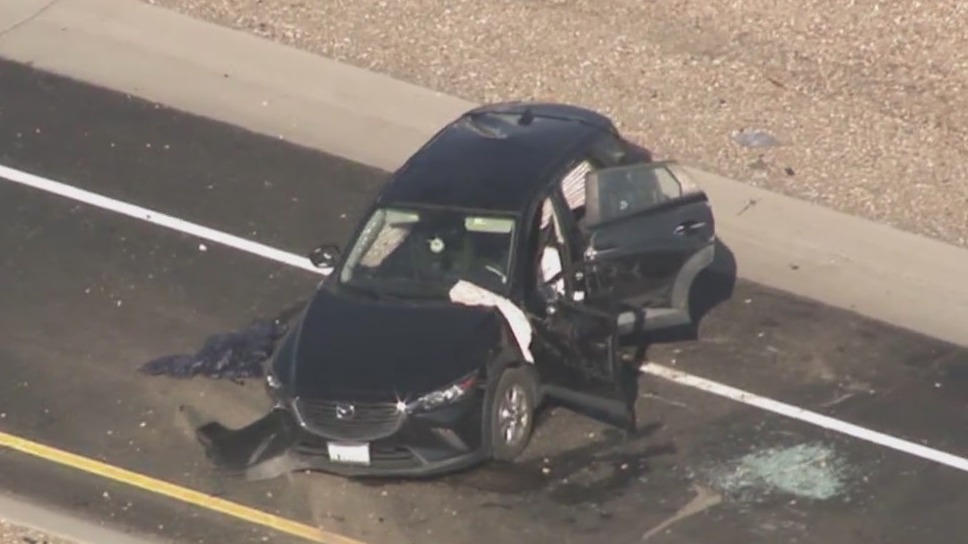 Loop 303 reopens in Glendale after crossover crash | FOX 10 Phoenix