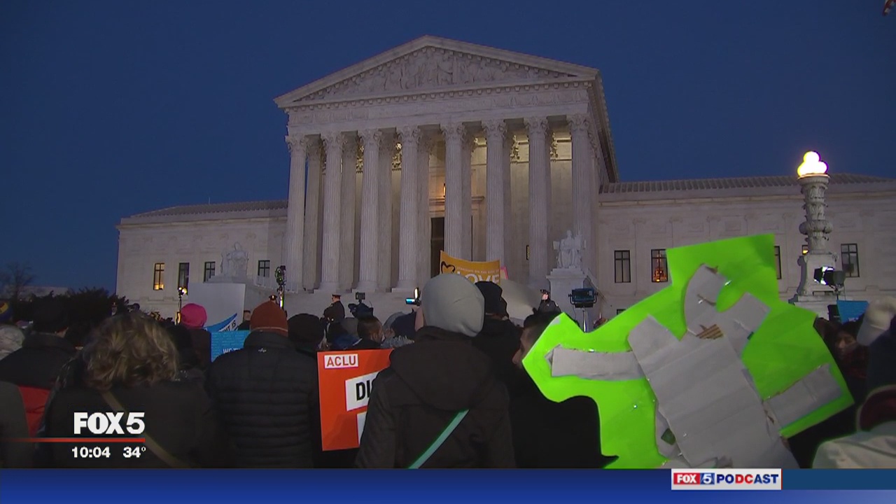 Lawmakers join protesters opposing refugee ban outside Supreme Court