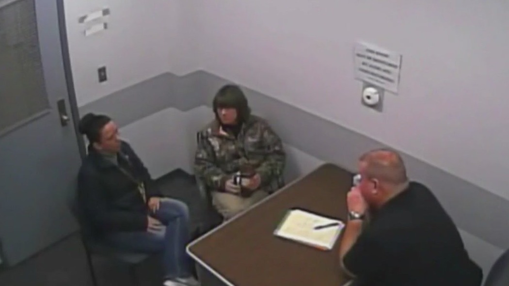 Eye drops homicide trial; calls from jail