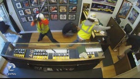 Men dressed as construction workers try to rob store, owner pulls gun