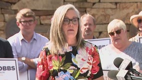 Katie Hobbs holds campaign event, says Arizonans have more in common than political differences