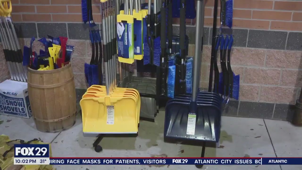 Snow forecast in Philly area causes residents to stock up on supplies