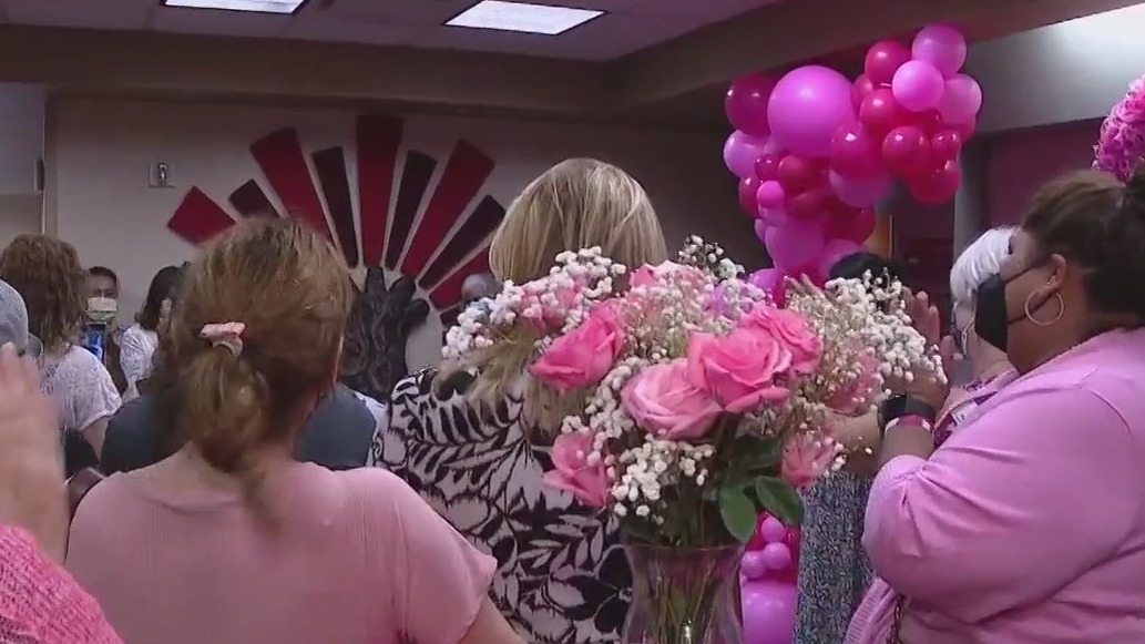 Those battling breast cancer in Arizona meet survivors to inspire hope and a sense of community