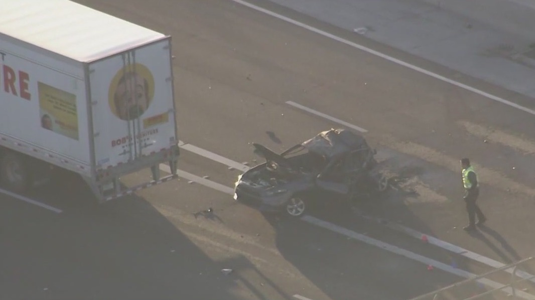 I-10 in west Phoenix reopens after deadly crash involving 2 semi trucks ...