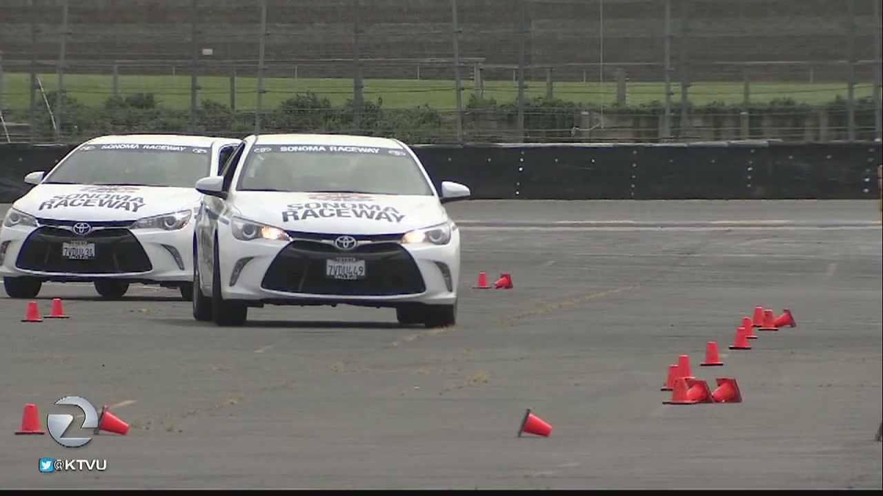 Teens in Sonoma get a crash course in distracted driving
