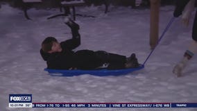 Philly residents enjoy first snow day in 2 years