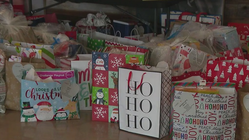 Arizona DCS kicks off Giving Tree program ahead of the holiday season
