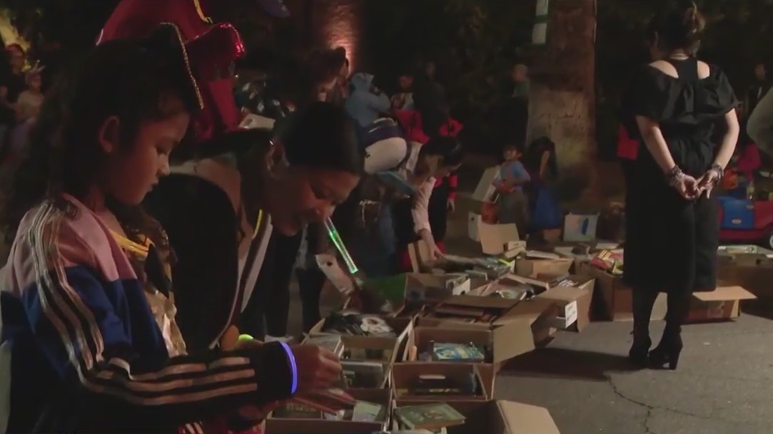 Halloween: Phoenix families out in force in celebration of a spooky day