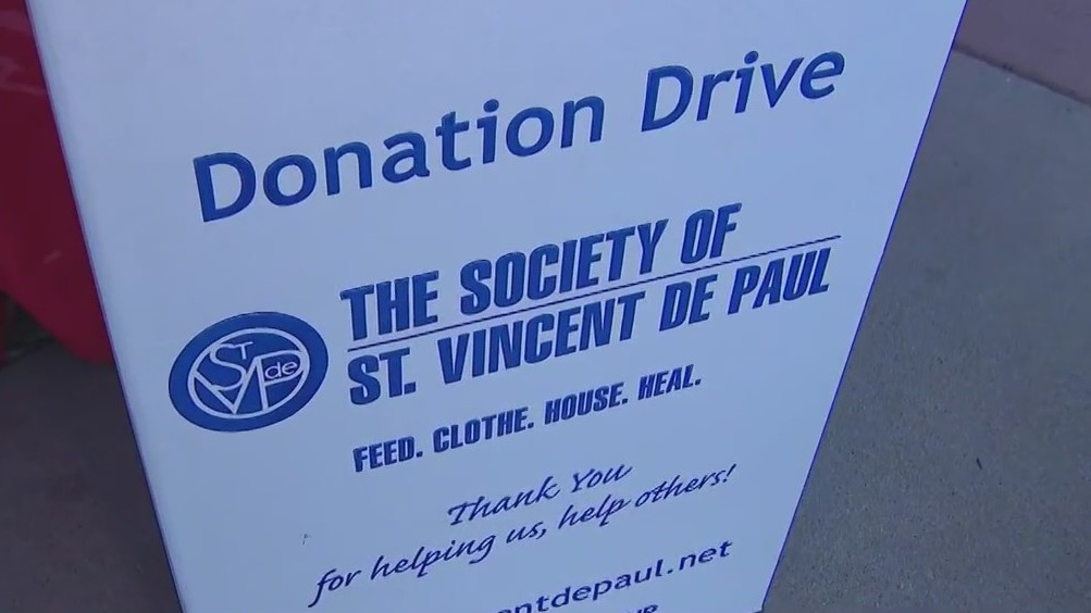 FOX 10, KNIX partner for 'Feed the Valley' holiday food drive