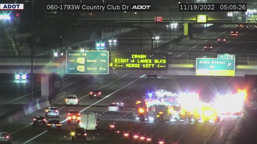 Rollover crash in Mesa closes U.S. 60 during overnight hours