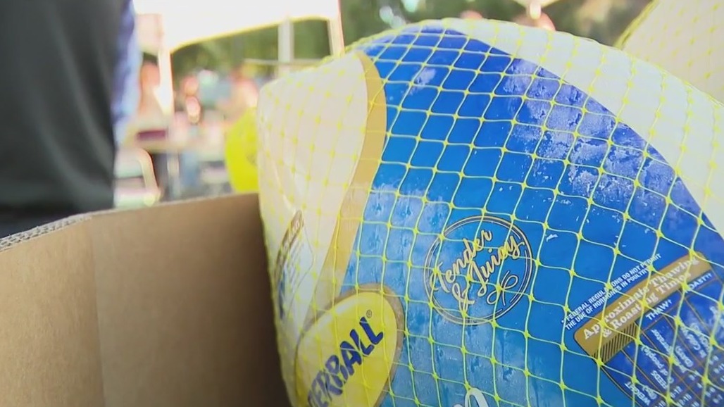 Mesa's annual Great Turkey Tuesday held to help families in need