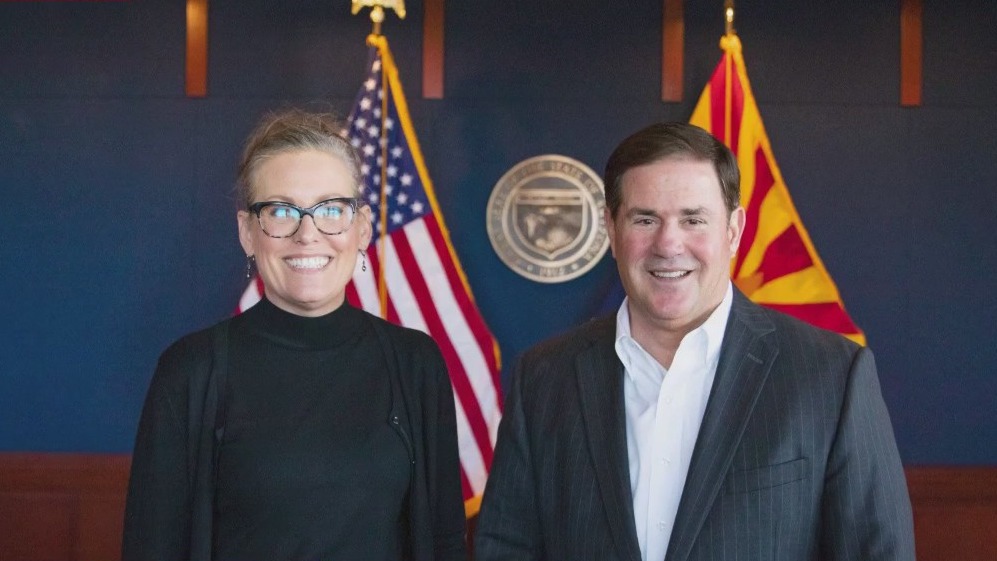 Arizona Governor Doug Ducey meets with Governor-elect Katie Hobbs | FOX ...