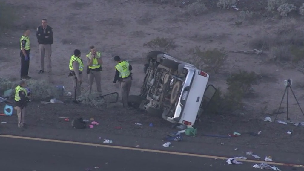 Deadly crash closes I-10 near SR 387 | FOX 10 Phoenix