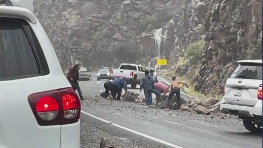 Rain causes rockslides in Devil's Canyon near Superior