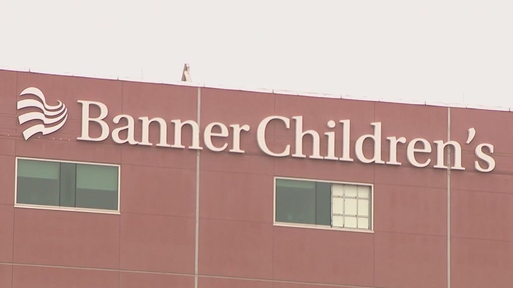 American Medical Response looking for help to bring holiday magic to some Phoenix area hospitals