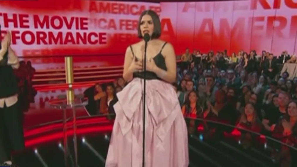 People's Choice Awards winners, Gino has more