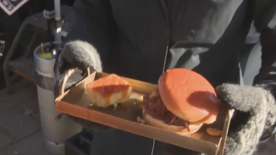 Cedarburg Winter Festival food and shopping