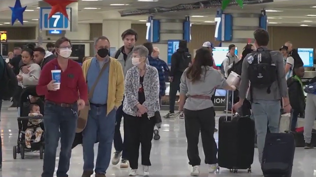 Sky Harbor packed with travellers from colder climates