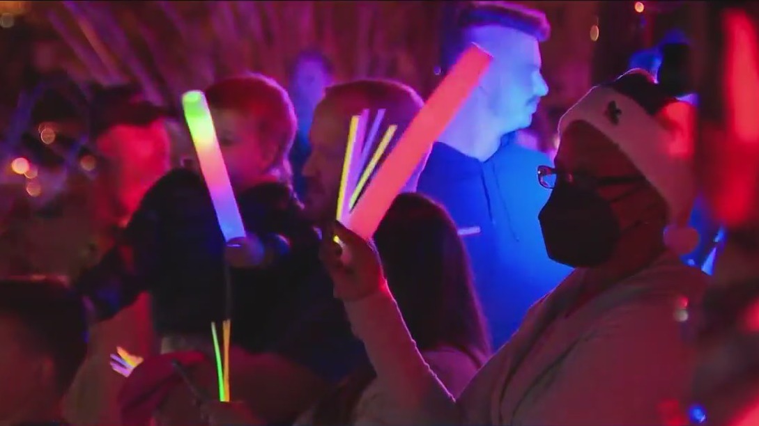 Lights of Love: Phoenix area agencies help pediatric patients ring in the holidays