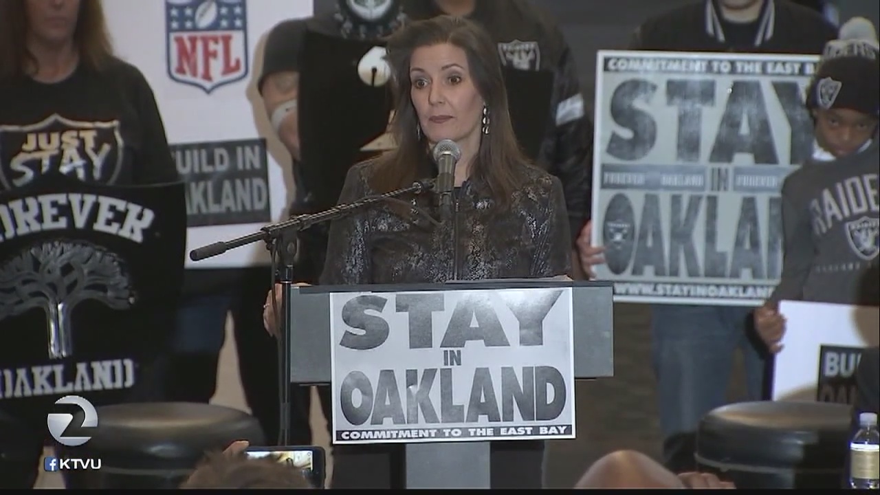 Raiders fans unhappy about Vegas move