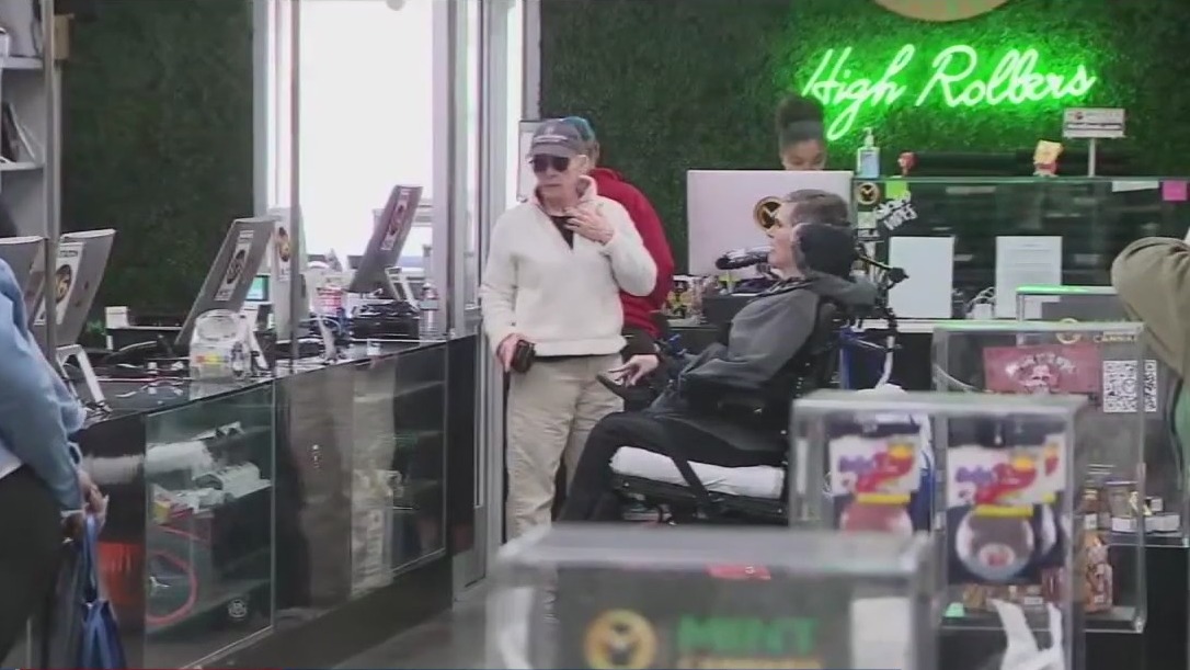 Super Bowl LVII: Phoenix area marijuana dispensary looking to hire ahead of big game