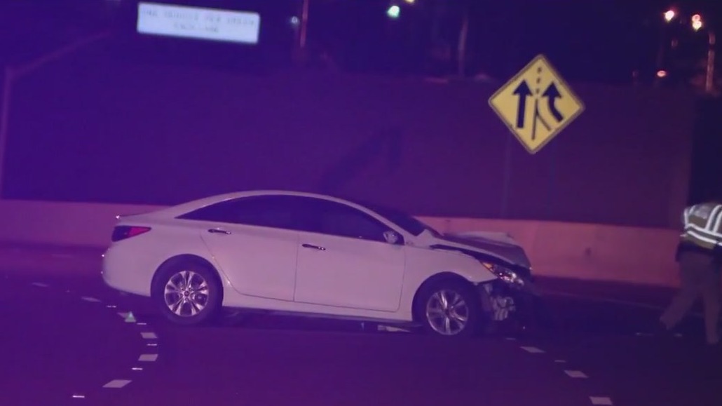 Woman killed in crash on Loop 202 in Mesa