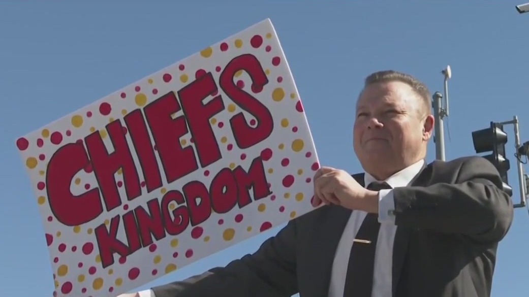 Super Bowl: Kansas police chief loses big game bet