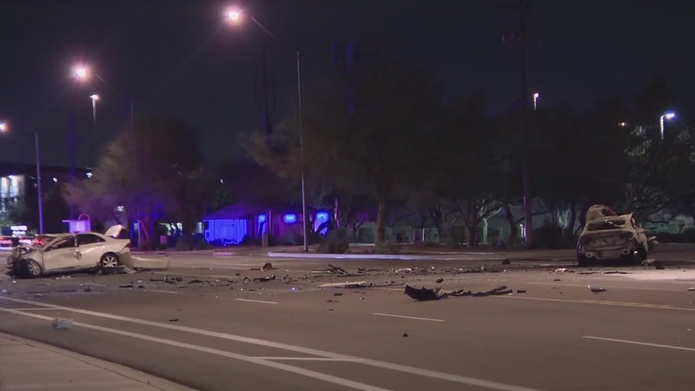 3 killed in fiery north Phoenix crash | FOX 10 Phoenix