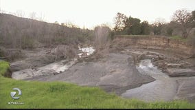 East Bay homes threatened due to erosion