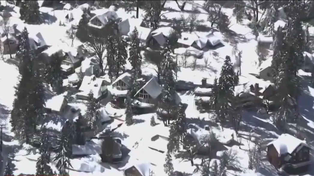 Thousand in Southern California still stranded in snow