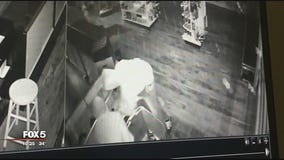35 firearms stolen from gun store in Chantilly