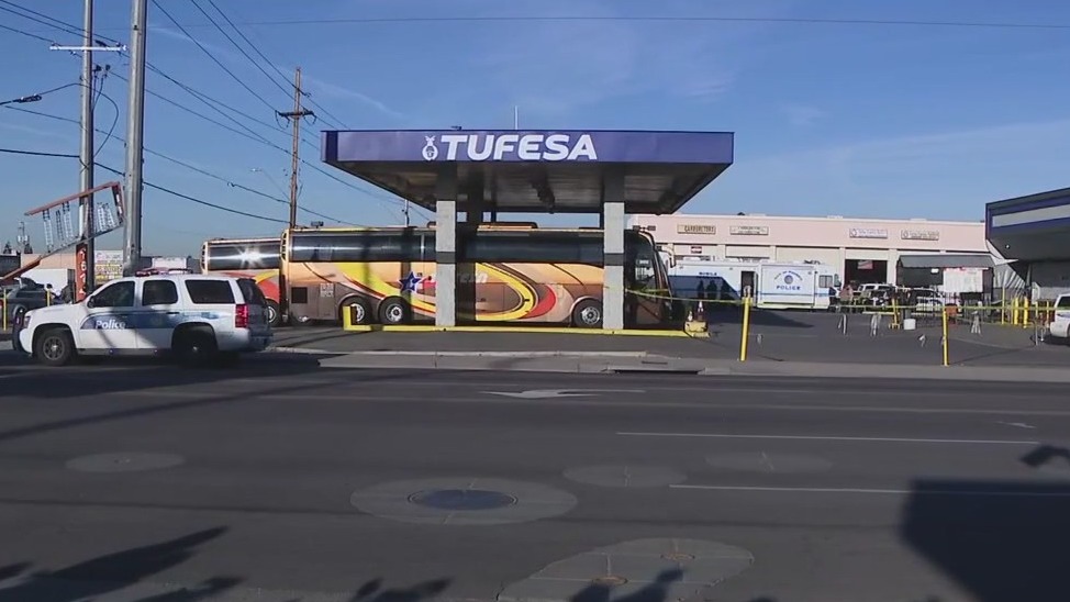 Suspect hospitalized after Phoenix police shooting | FOX 10 Phoenix