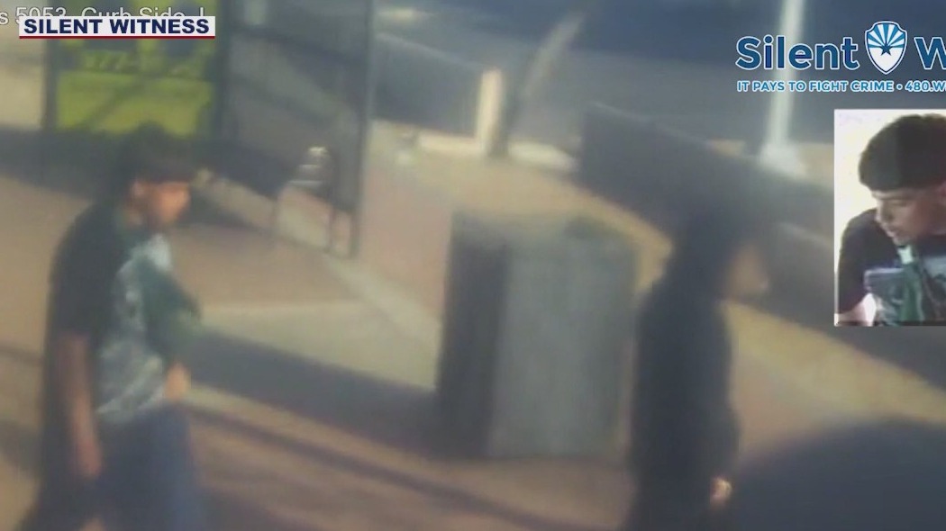 Suspect wanted for robbing Phoenix bus rider at gunpoint | FOX 10 Phoenix
