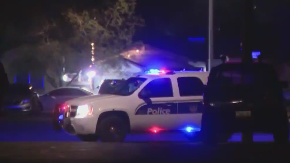 Central Phoenix shooting leaves man dead, child injured | FOX 10 Phoenix
