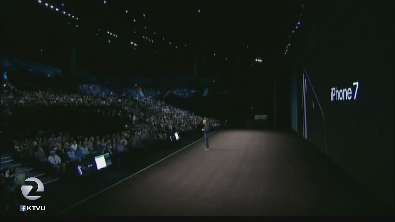 Apple unveils new iPhone 7