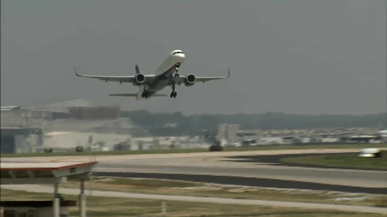 Annual air travel survey ranks America's airline companies