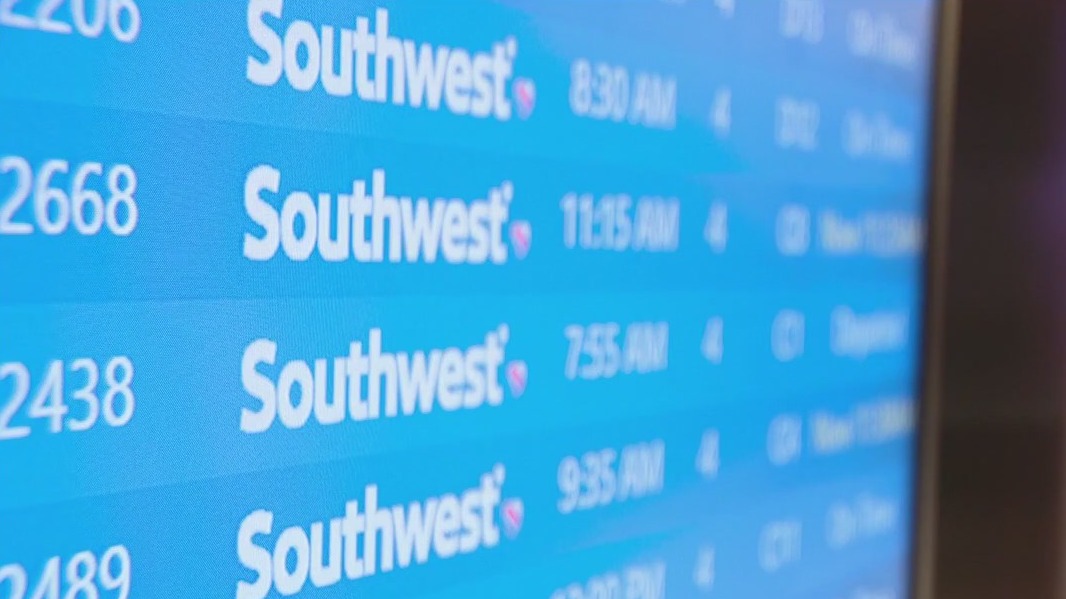 Southwest Airlines' technology problems cause dozens of flight delays at Phoenix Sky Harbor Airport