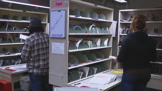 U.S. Postal Service looking to hire workers