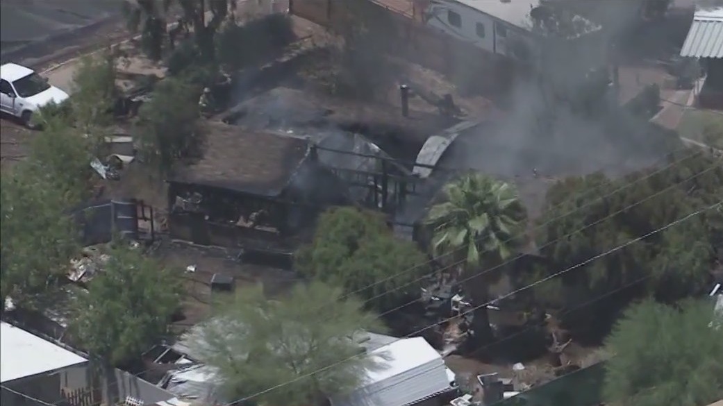 Body found inside Mesa home after fire | FOX 10 Phoenix