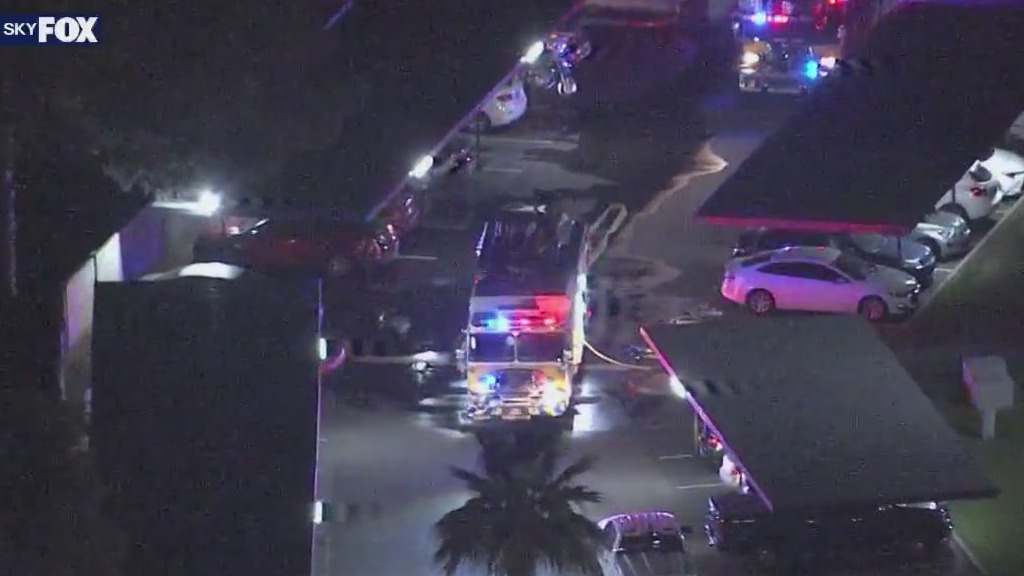 Glendale apartment fire leaves 1 hospitalized